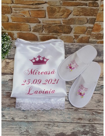Set halat si papuci personalizati mireasa "Purple royal crown" Cod 13