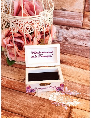 Cutie personalizata pentru...