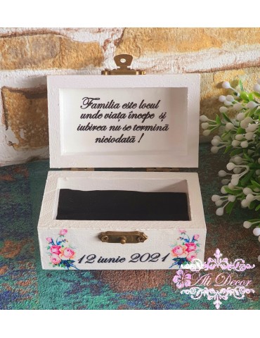 Cutie personalizata pentru...