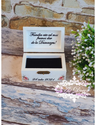 Cutie personalizata pentru...