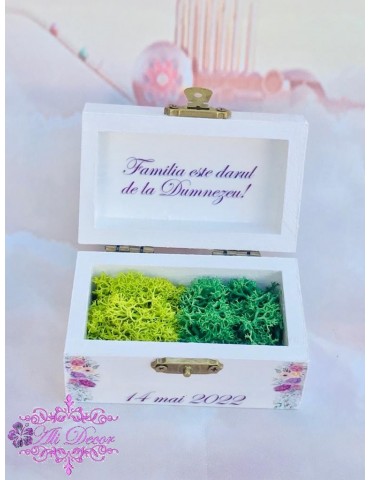 Cutie personalizata pentru...