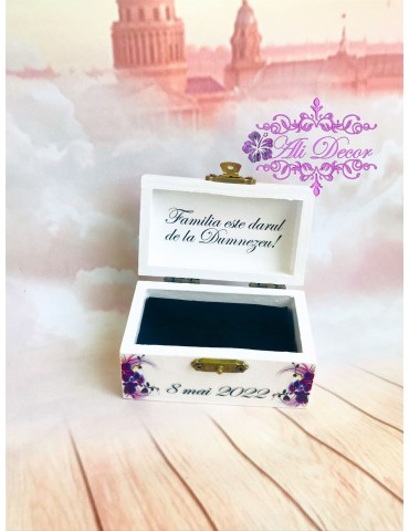 Cutie personalizata pentru...