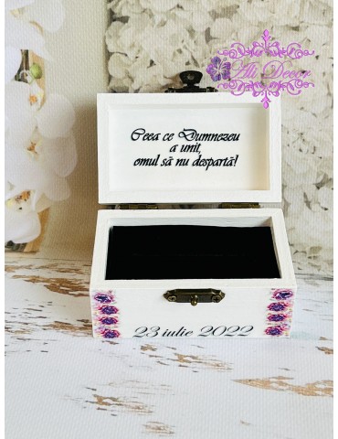 Cutie personalizata pentru...