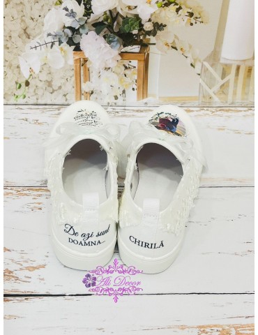 Tenisi personalizati...