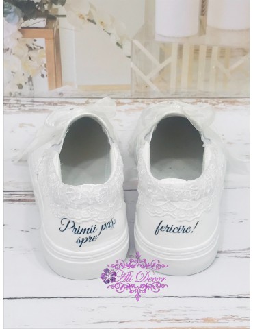 Tenisi personalizati...