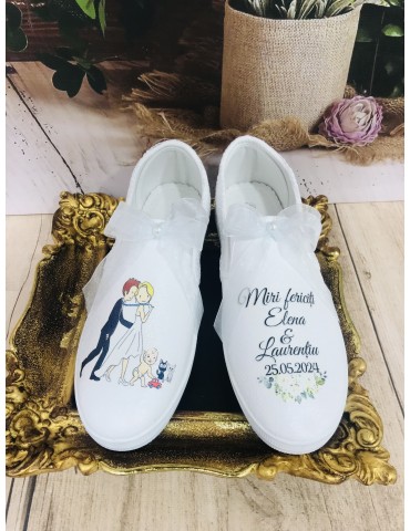 Tenisi personalizati...