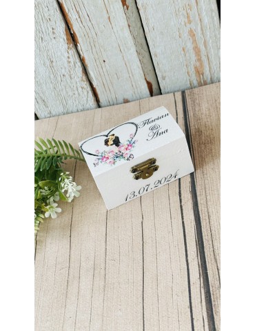 Cutie personalizata pentru...