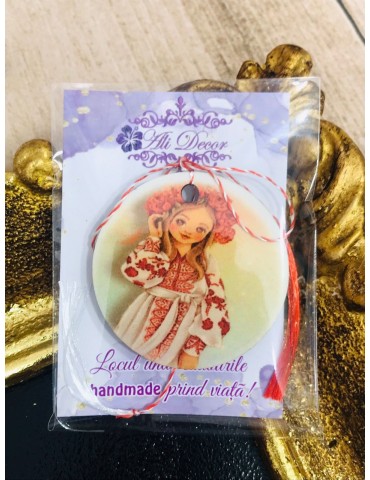 Martisor personalizat handmade "Port popular" Cod 10