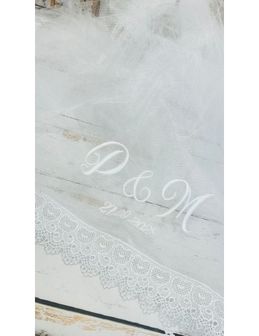 Personalizare voal mireasa - Initiale elegante